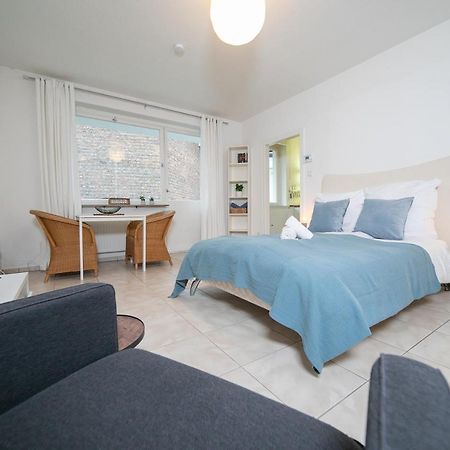 Apartment Blue - Zentral Und Gut Angebunden Düsseldorf Extérieur photo